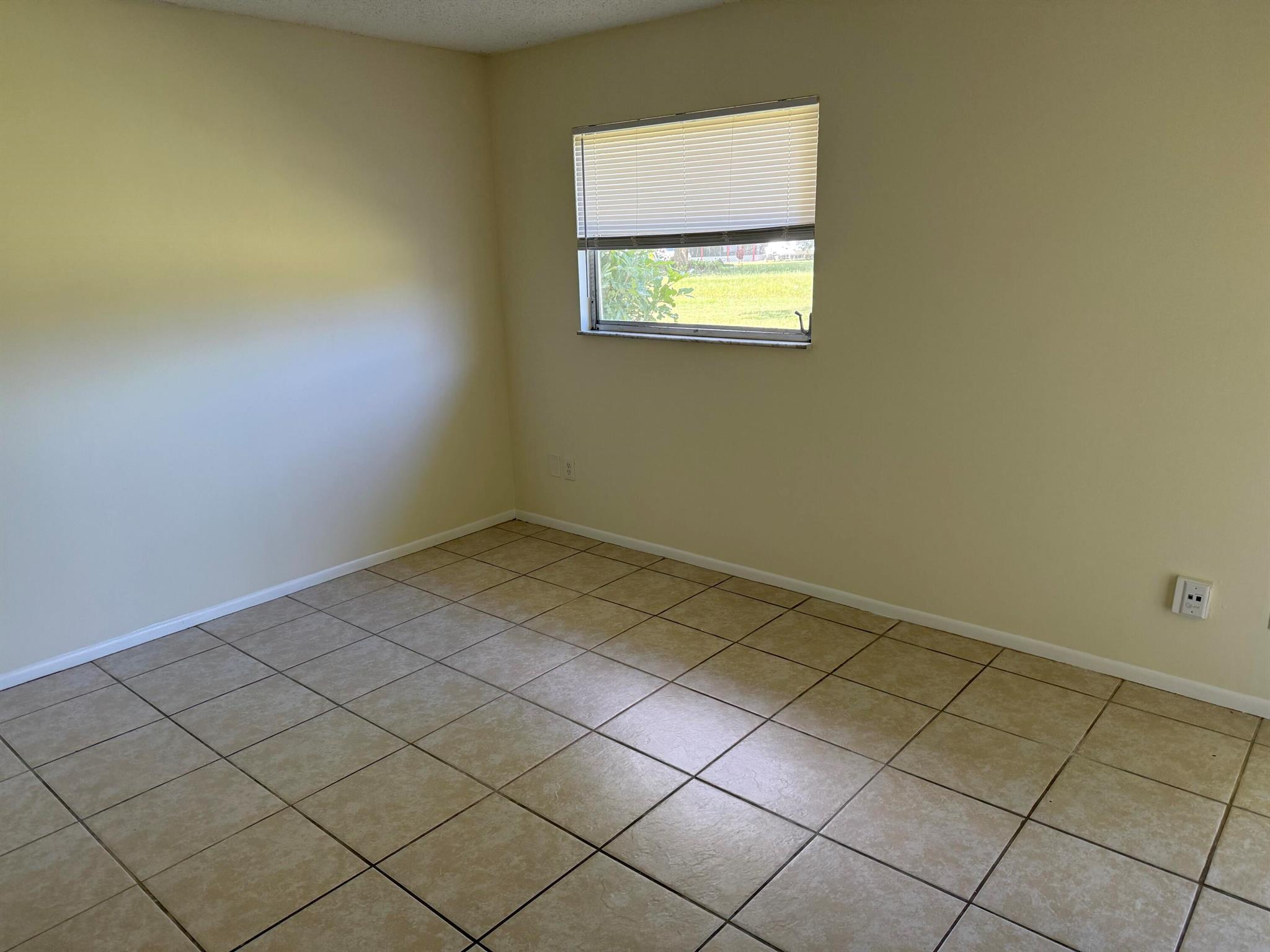 PORT ST LUCIE FLORESTA PI - Residential Lease