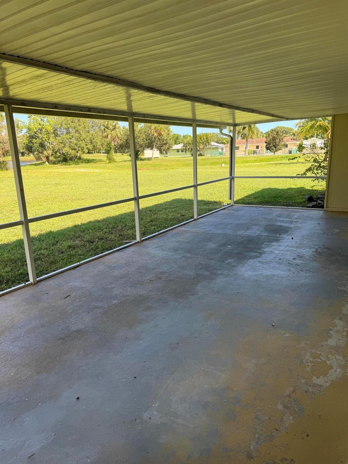 PORT ST LUCIE FLORESTA PI - Residential Lease