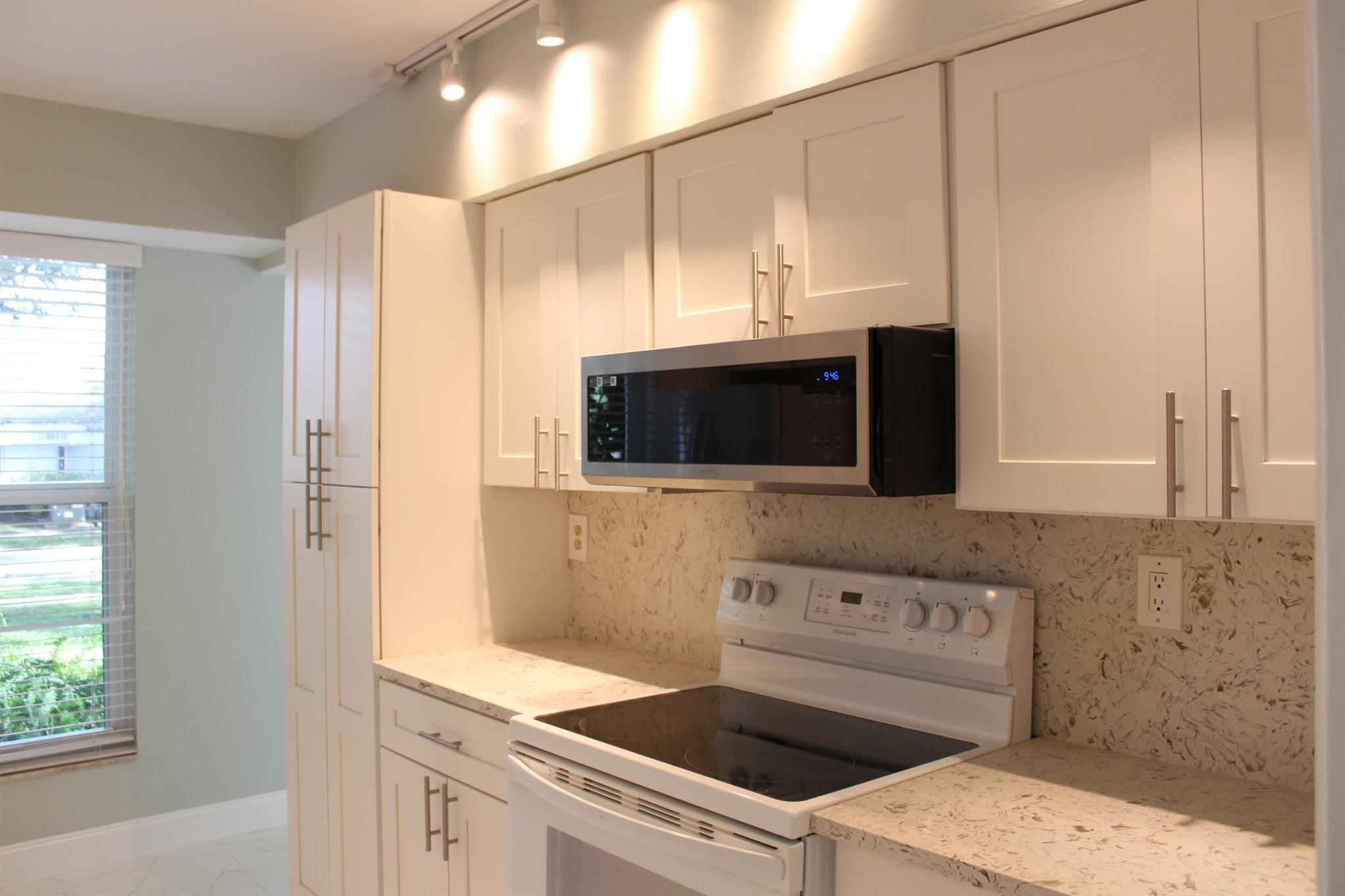 Lakes Of Woodhaven Boca P - Residential Lease