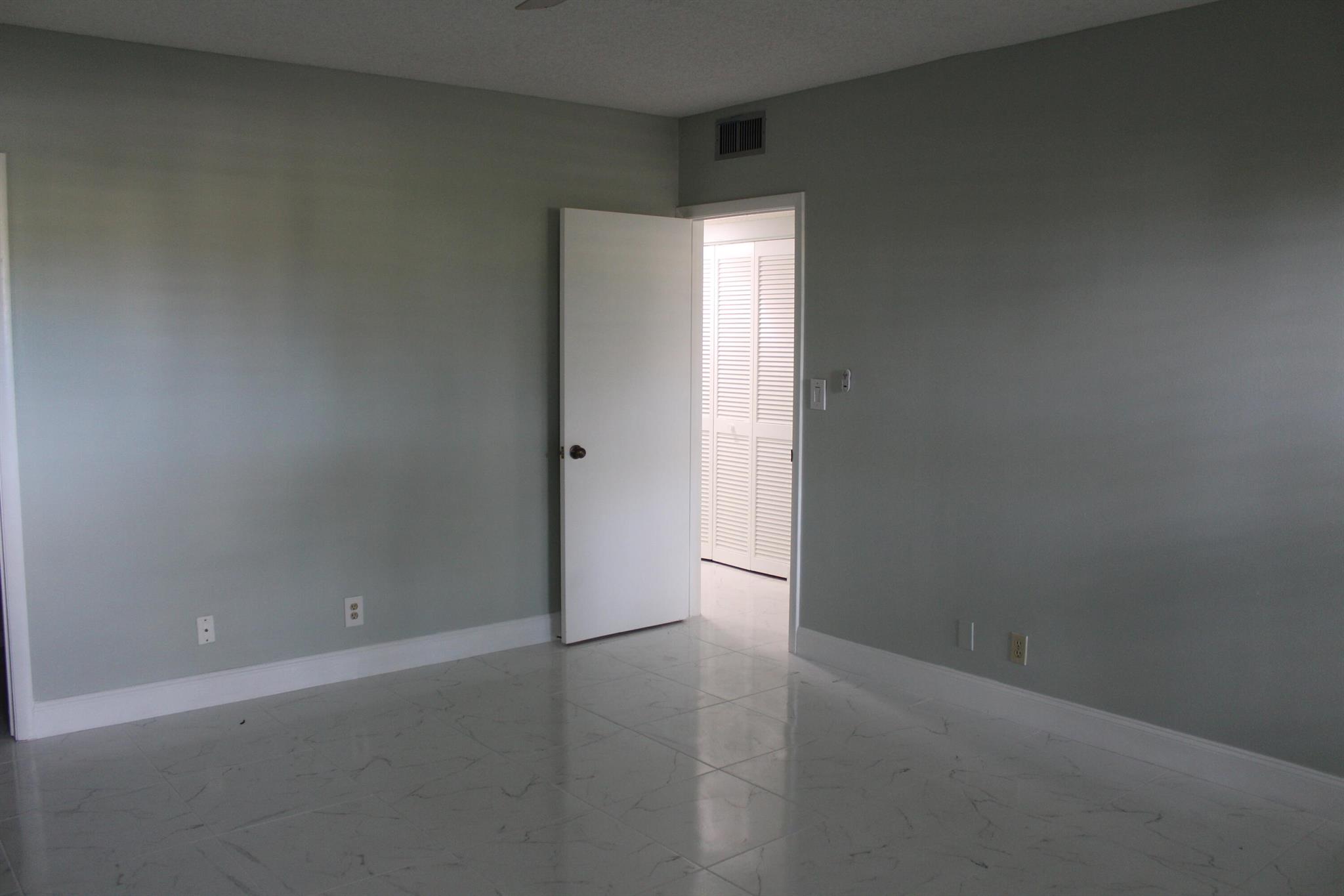 Lakes Of Woodhaven Boca P - Residential Lease