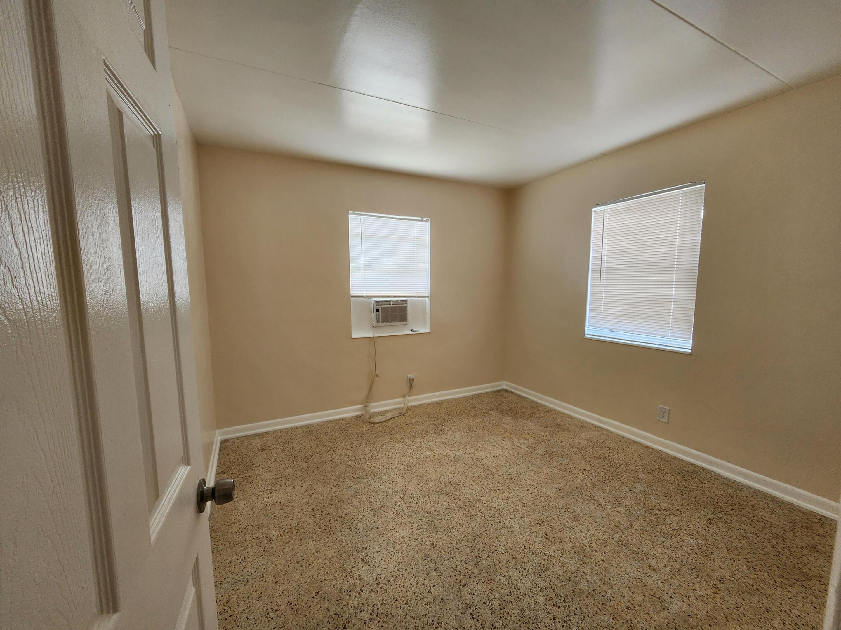 FRESHWATER 11TH & 12TH AVE ADD - Residential Lease