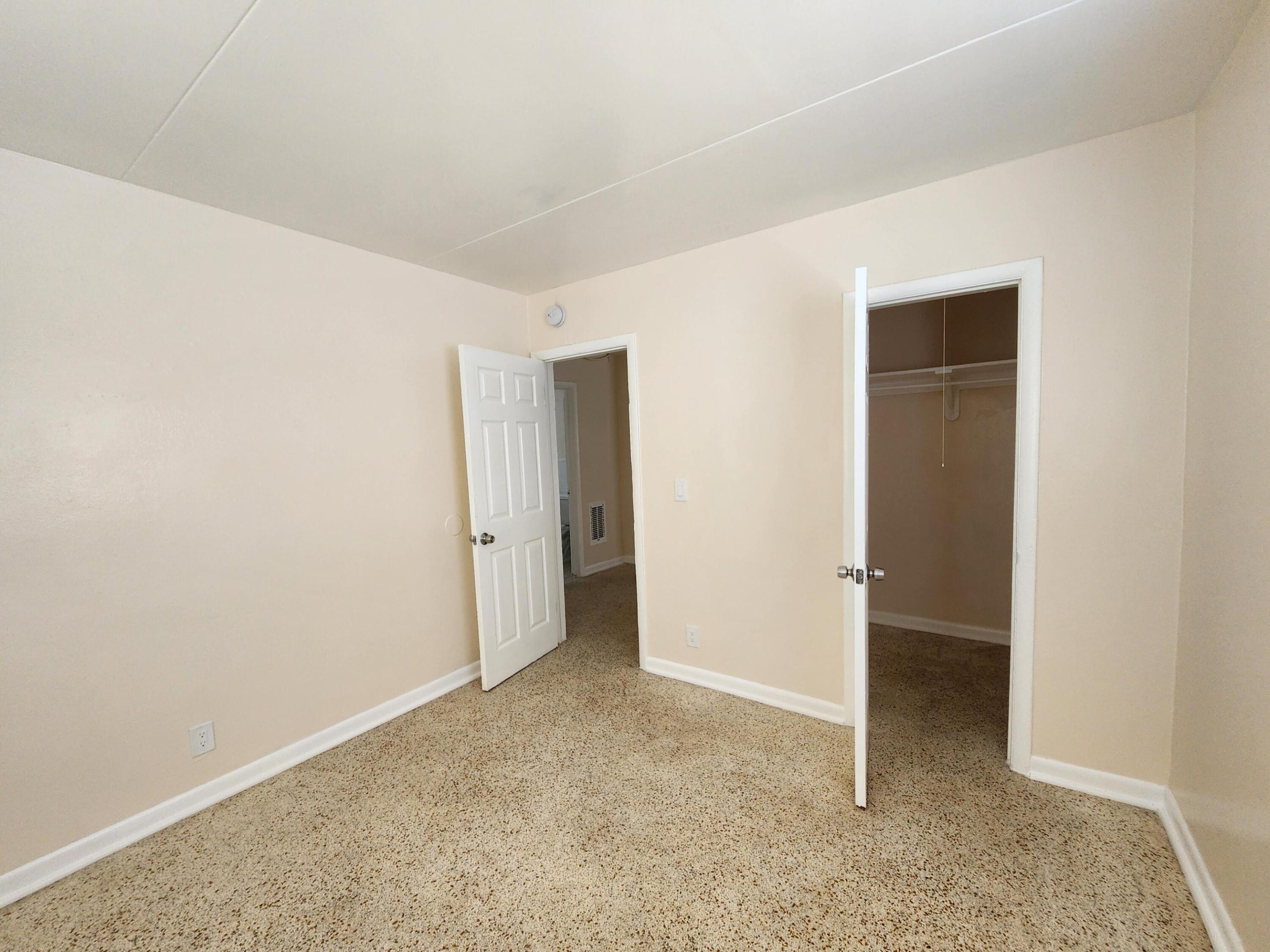 FRESHWATER 11TH & 12TH AVE ADD - Residential Lease