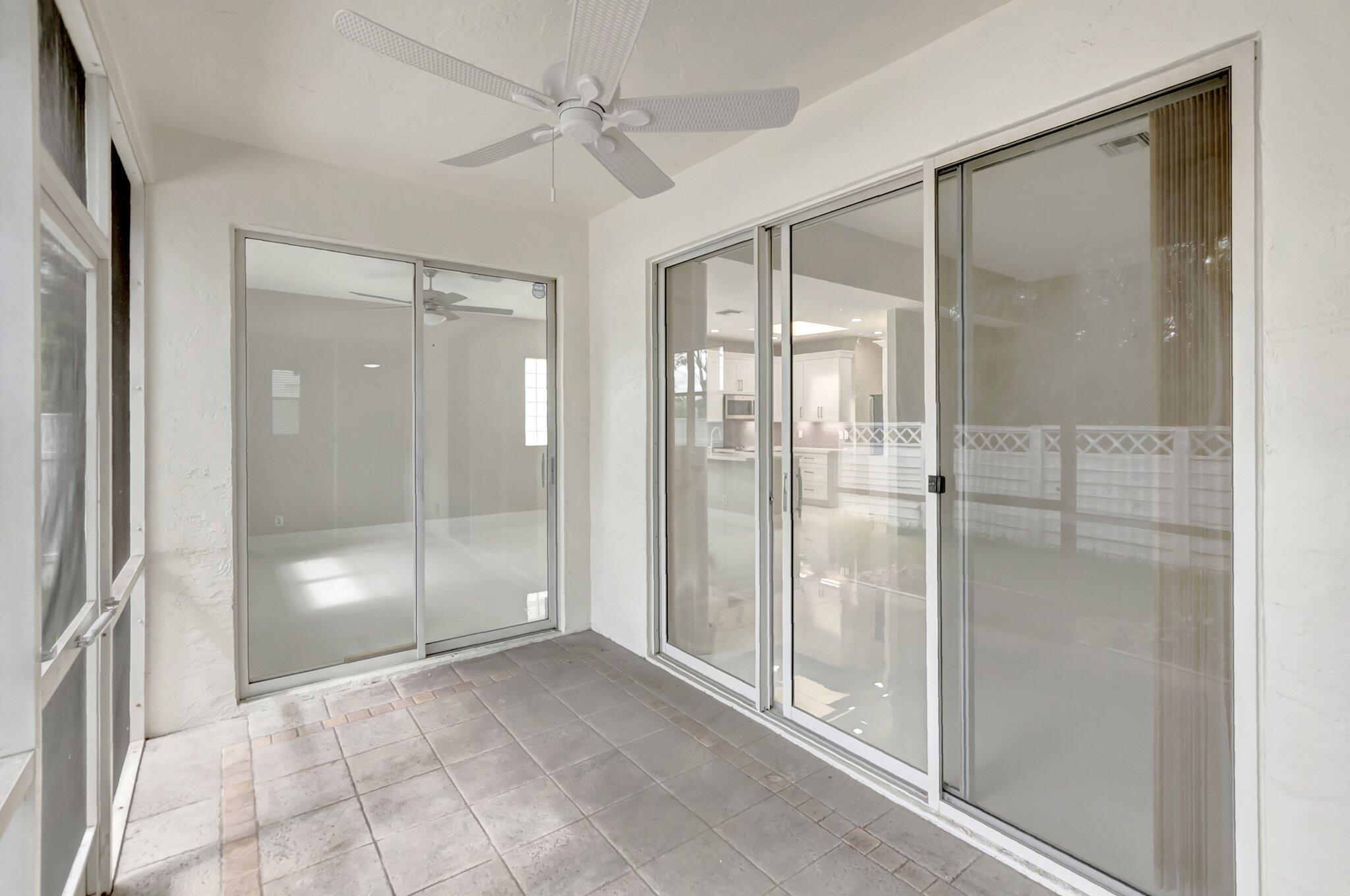 BOCA SPRINGS - Residential