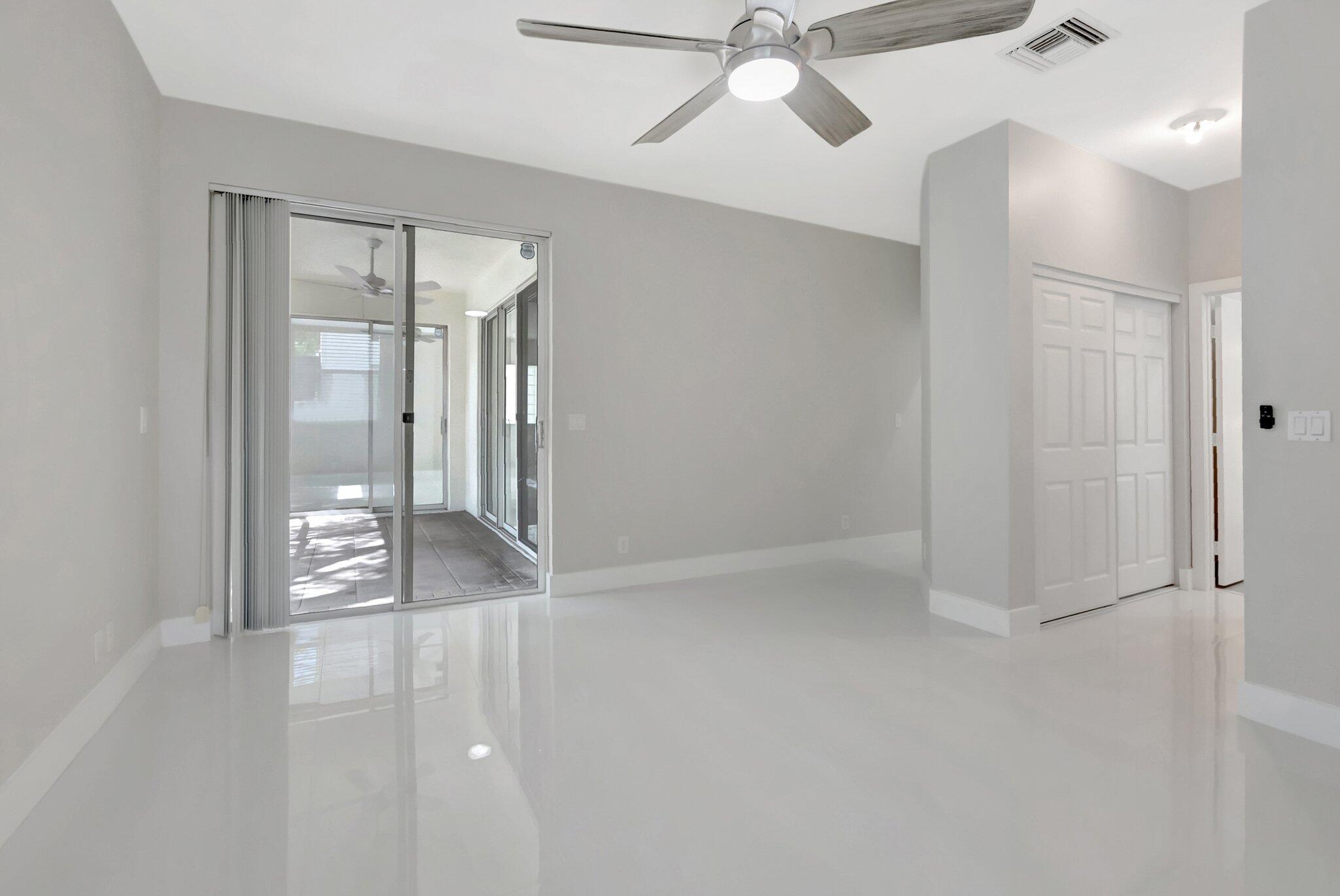 BOCA SPRINGS - Residential