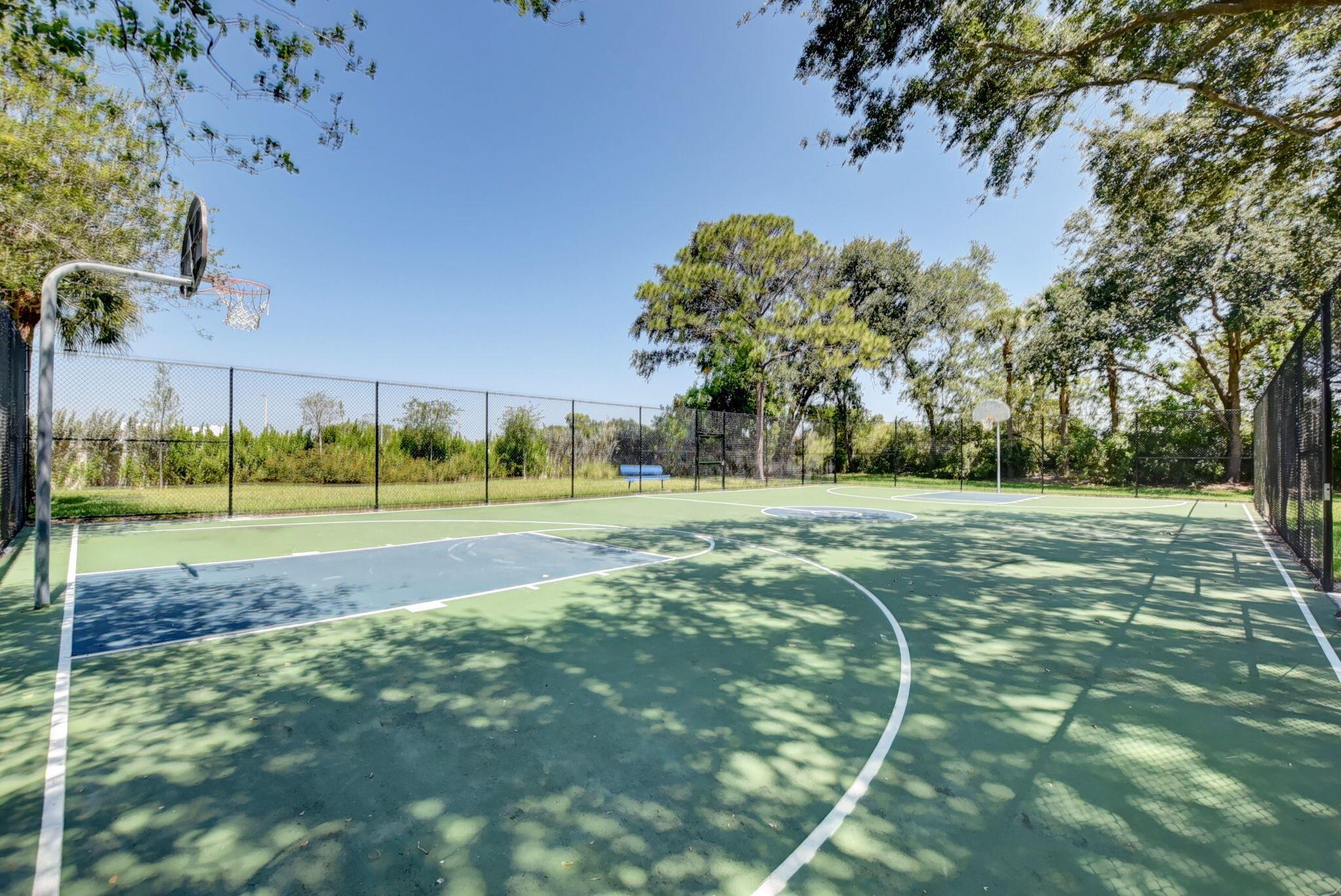 BOCA SPRINGS - Residential