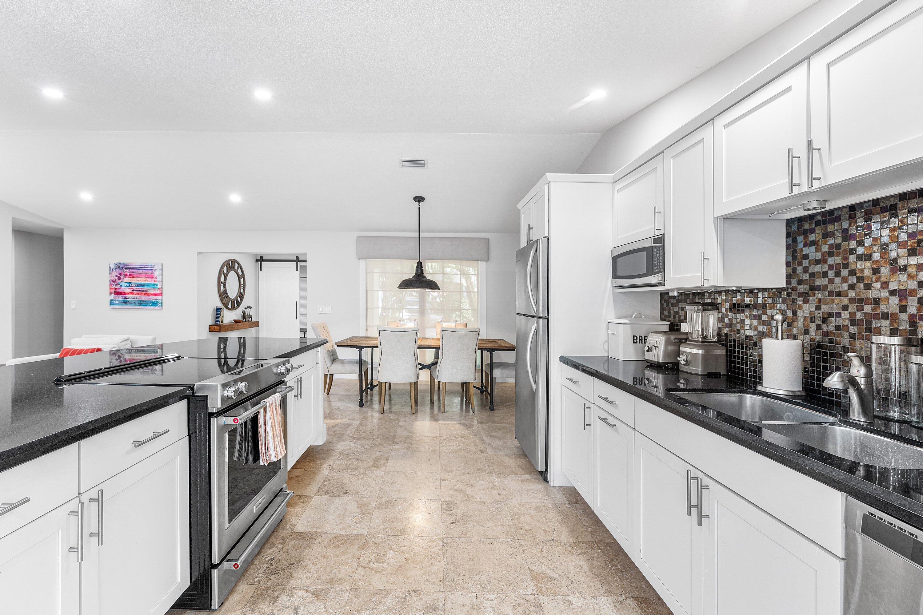 Properties 2312 Las Casitas Drive