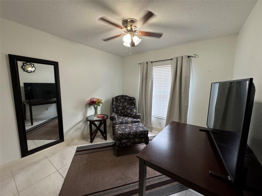 Fairway Lake 110-22 B - Residential Lease