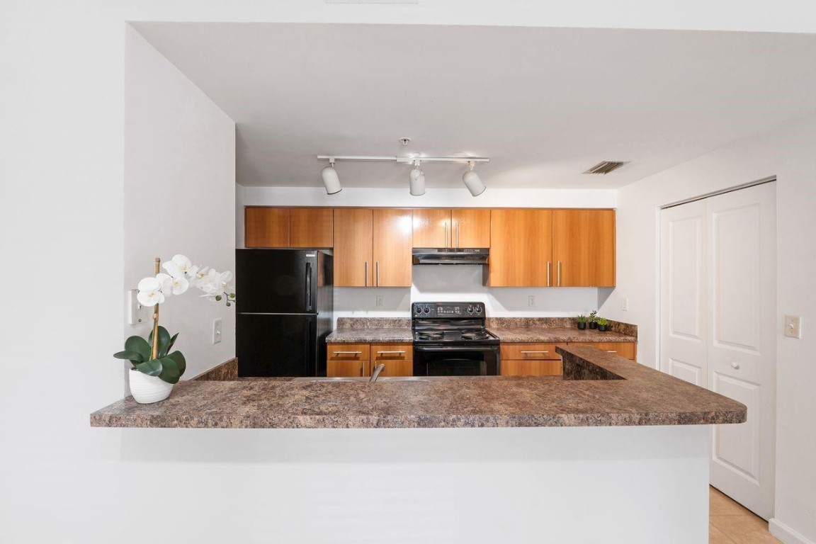 POINCIANA PLACE - Residential