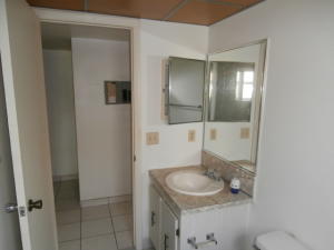 KINGS POINT FLANDERS COND - Residential