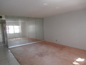 KINGS POINT FLANDERS COND - Residential