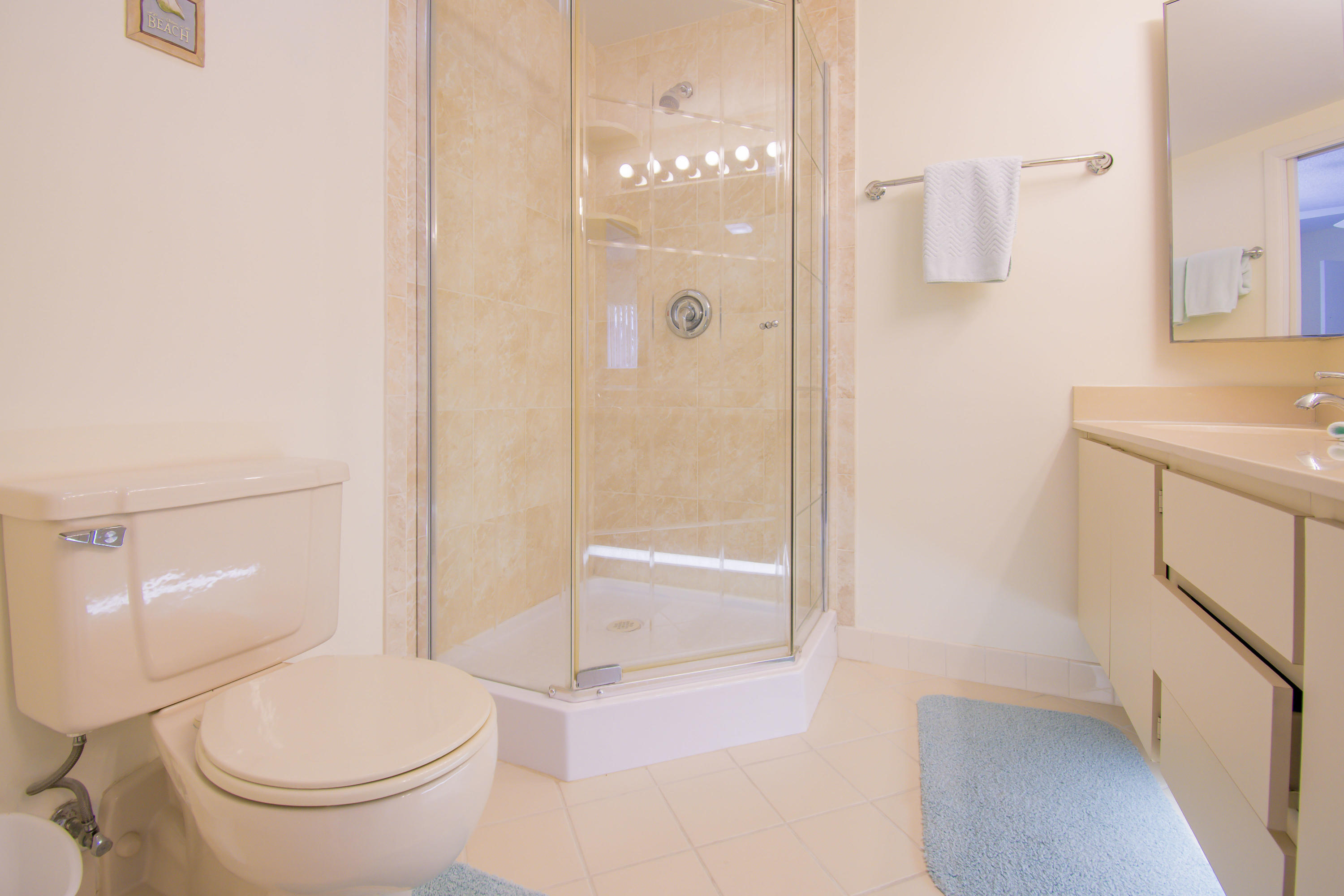 RIVER NORTH - Residential Lease