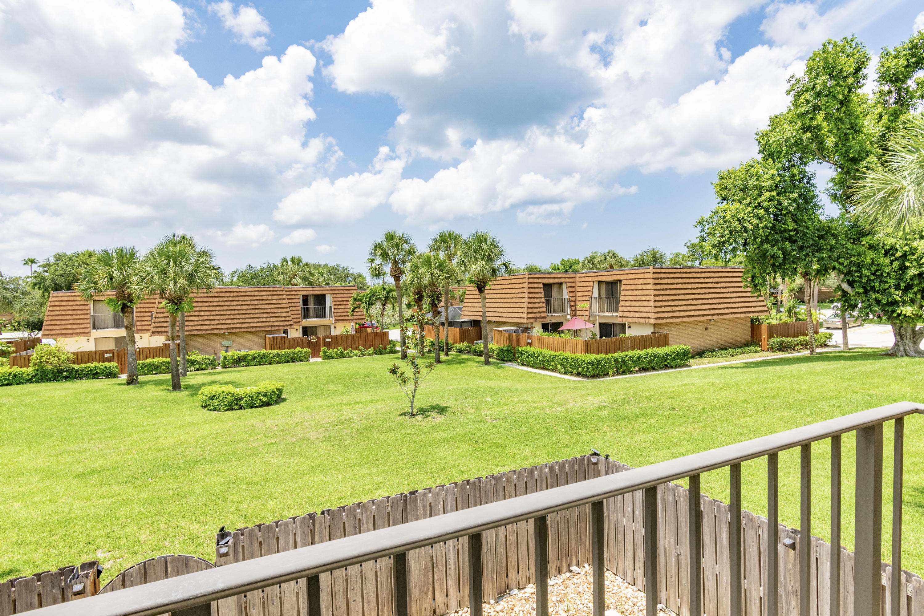 RIVER NORTH - Residential Lease