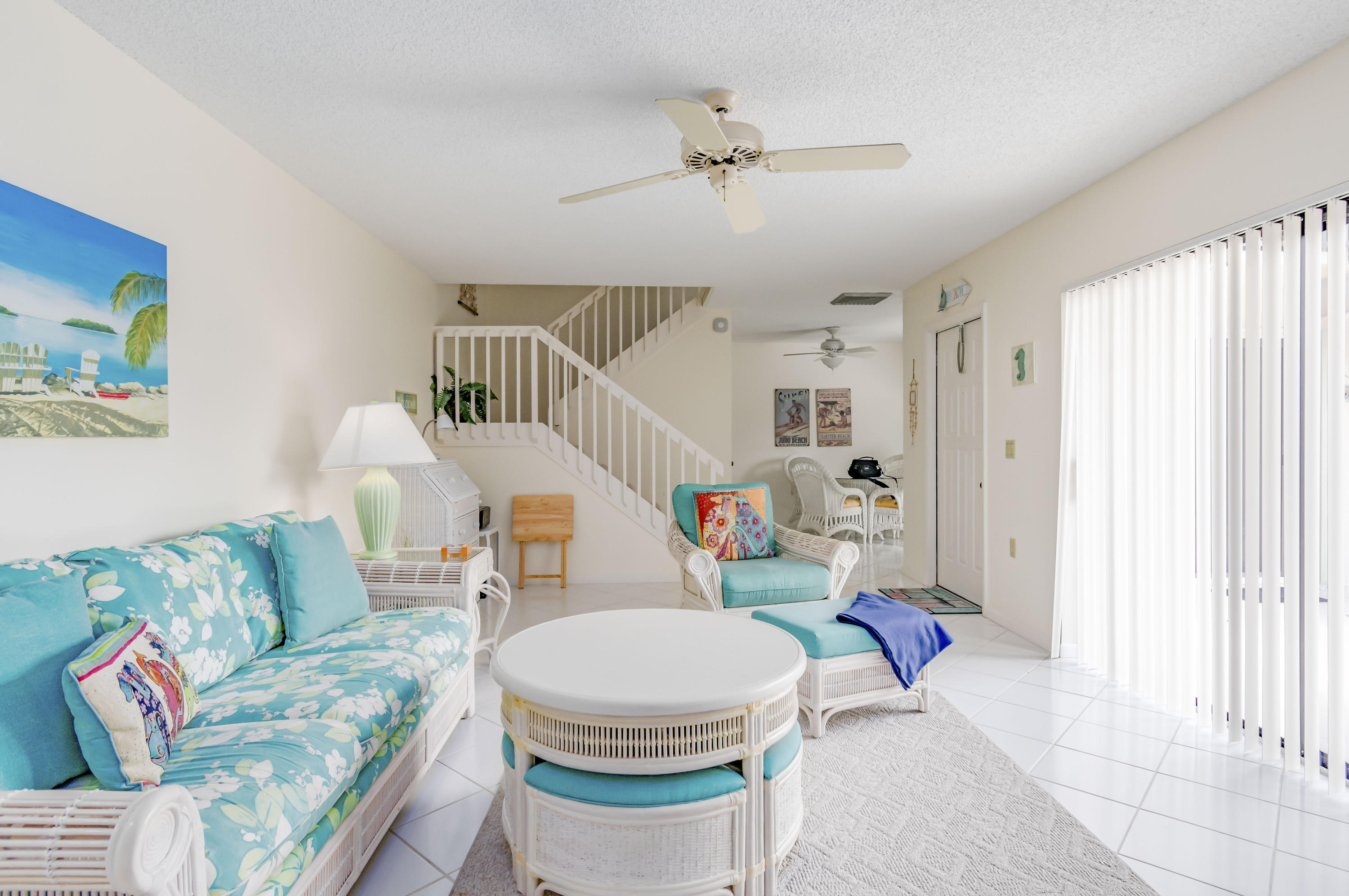 RIVER NORTH - Residential Lease