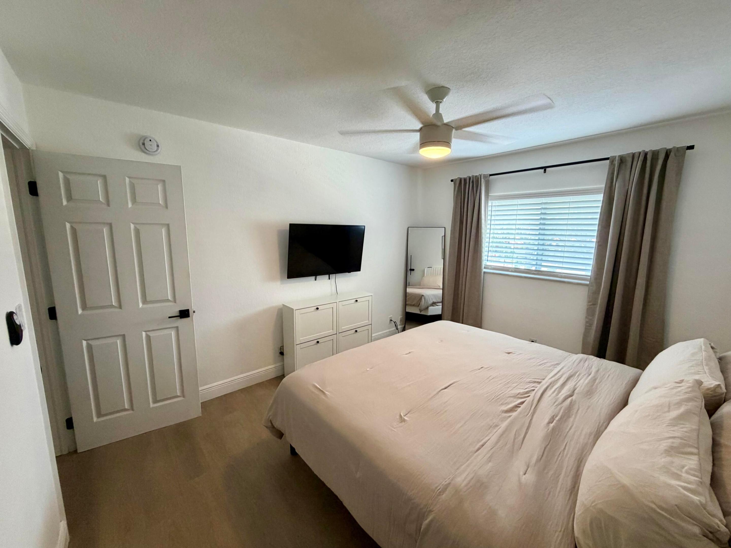 POINSETTIA LANDINGS CONDO - Residential Lease