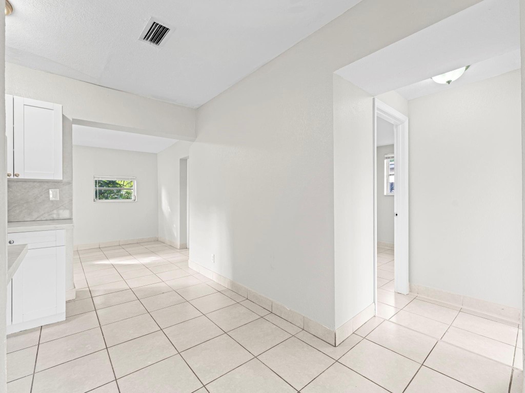 IVES ESTATES SEC 4 - Residential Lease