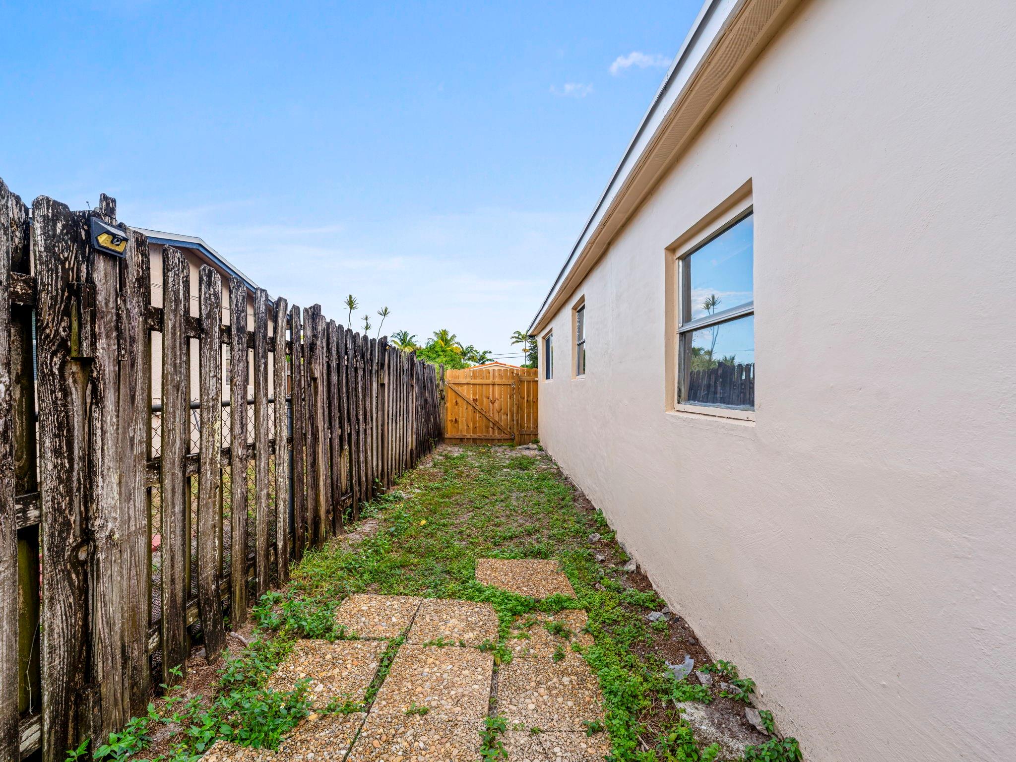 IVES ESTATES SEC 4 - Residential Lease