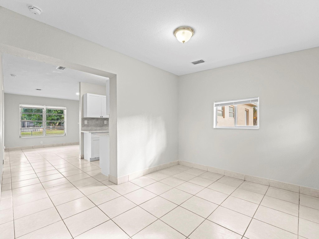 IVES ESTATES SEC 4 - Residential Lease