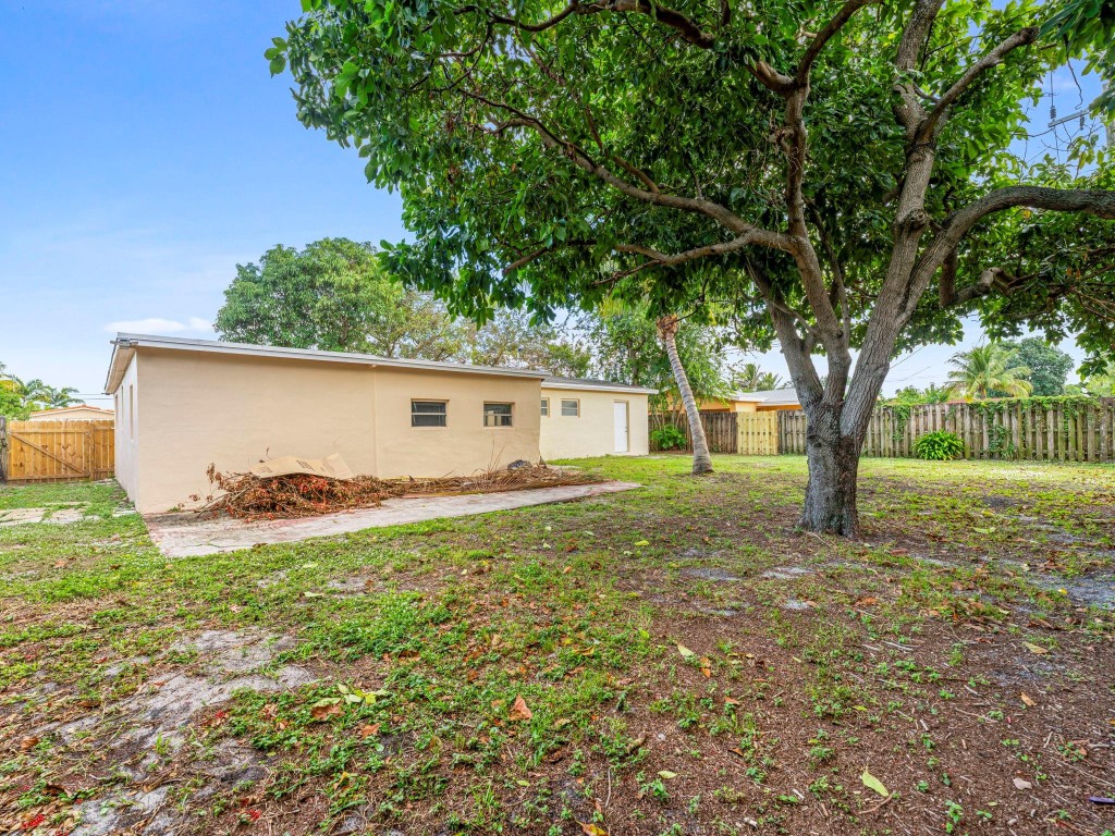 IVES ESTATES SEC 4 - Residential Lease