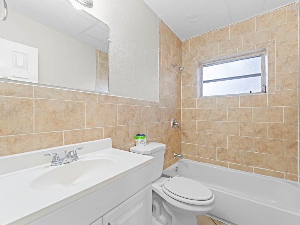 IVES ESTATES SEC 4 - Residential Lease