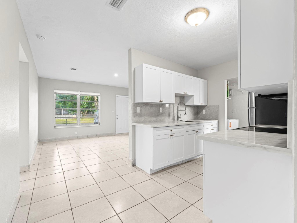 IVES ESTATES SEC 4 - Residential Lease