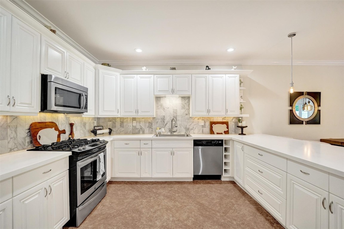 OAKLAND PARK 2ND ADD-RESU - Residential