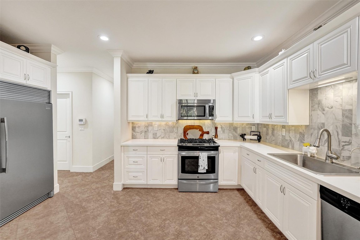 OAKLAND PARK 2ND ADD-RESU - Residential