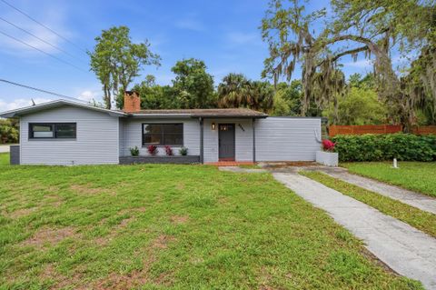 Photo of 2529 Rainbow Drive, Fort Pierce, FL 34981 (MLS # B26003758)