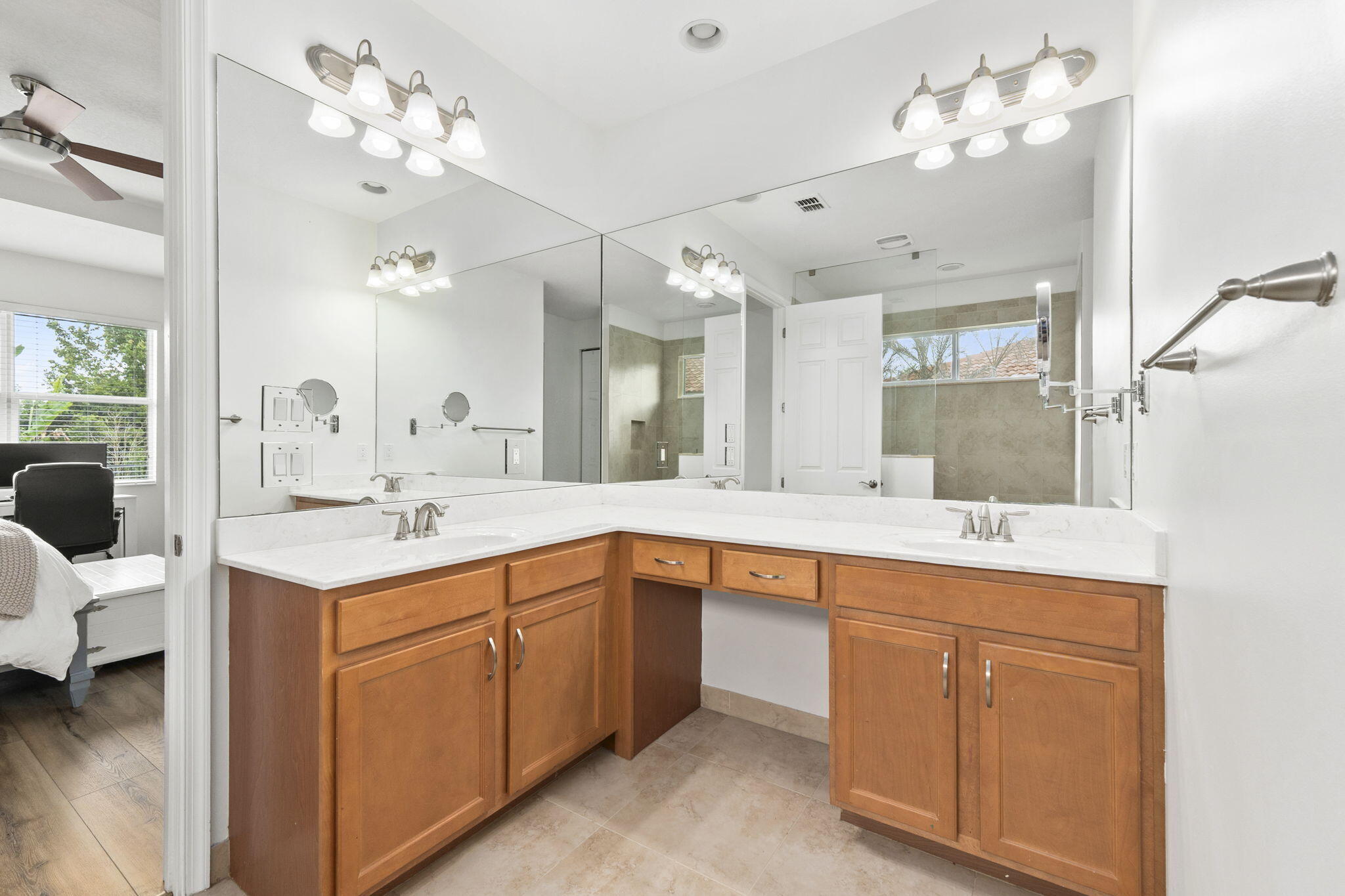 TRADITION PLAT NO 19 REPLAT NO 4 TOWNPARK PHASE 1 - Residential