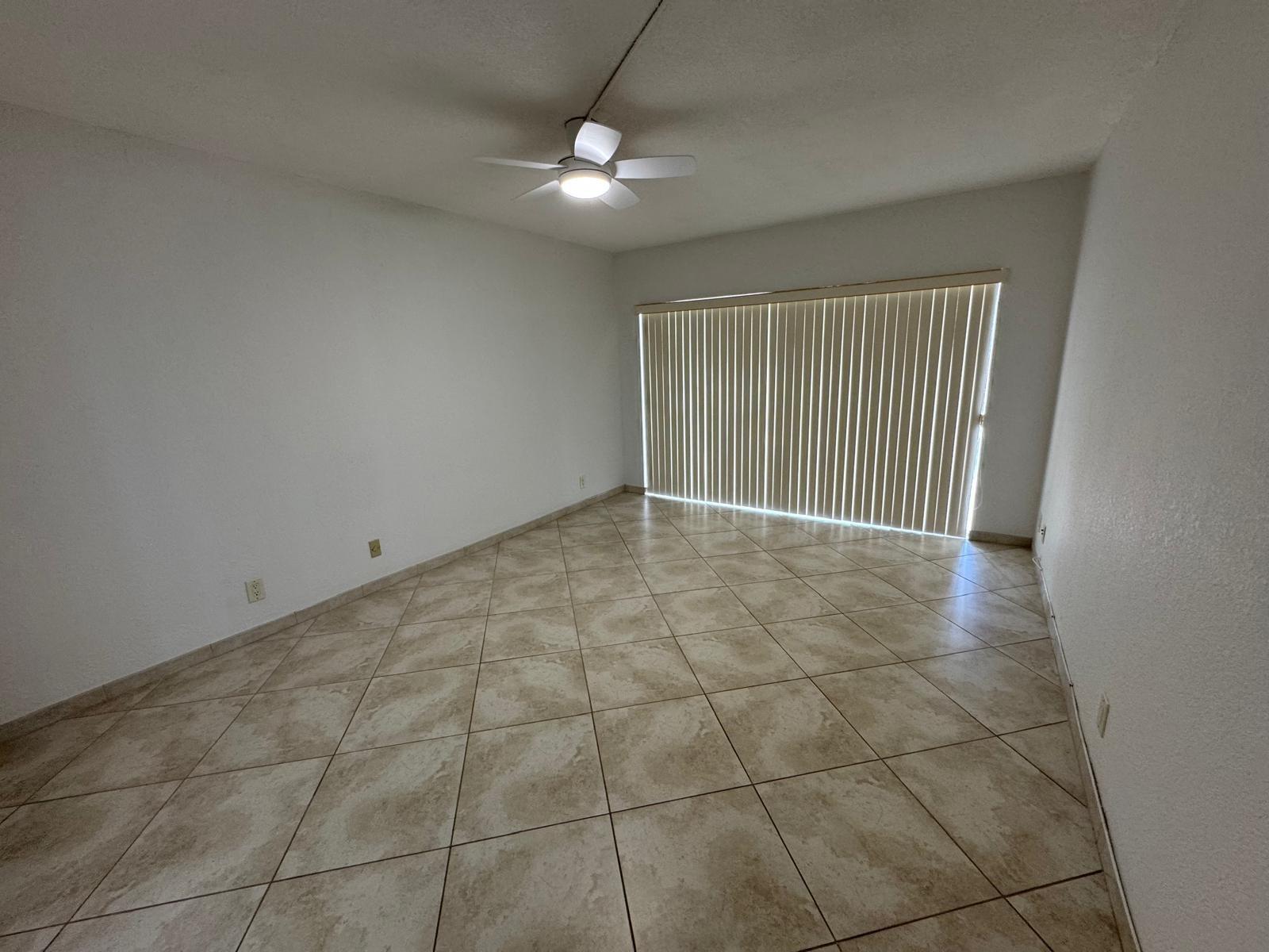 No 11 Palm-Aire Country C - Residential Lease