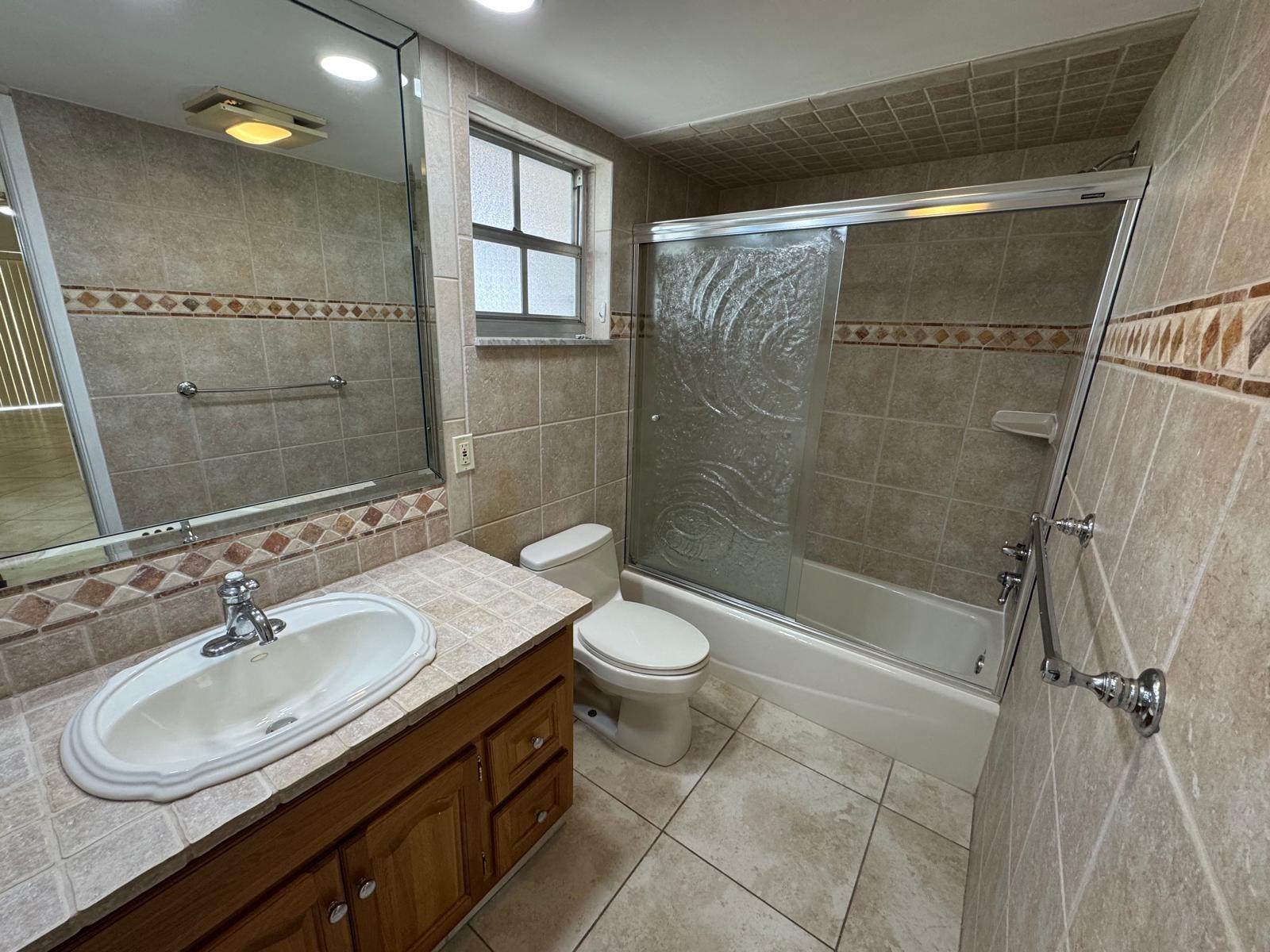 No 11 Palm-Aire Country C - Residential Lease