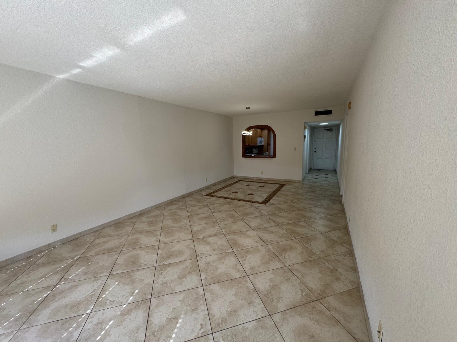 No 11 Palm-Aire Country C - Residential Lease