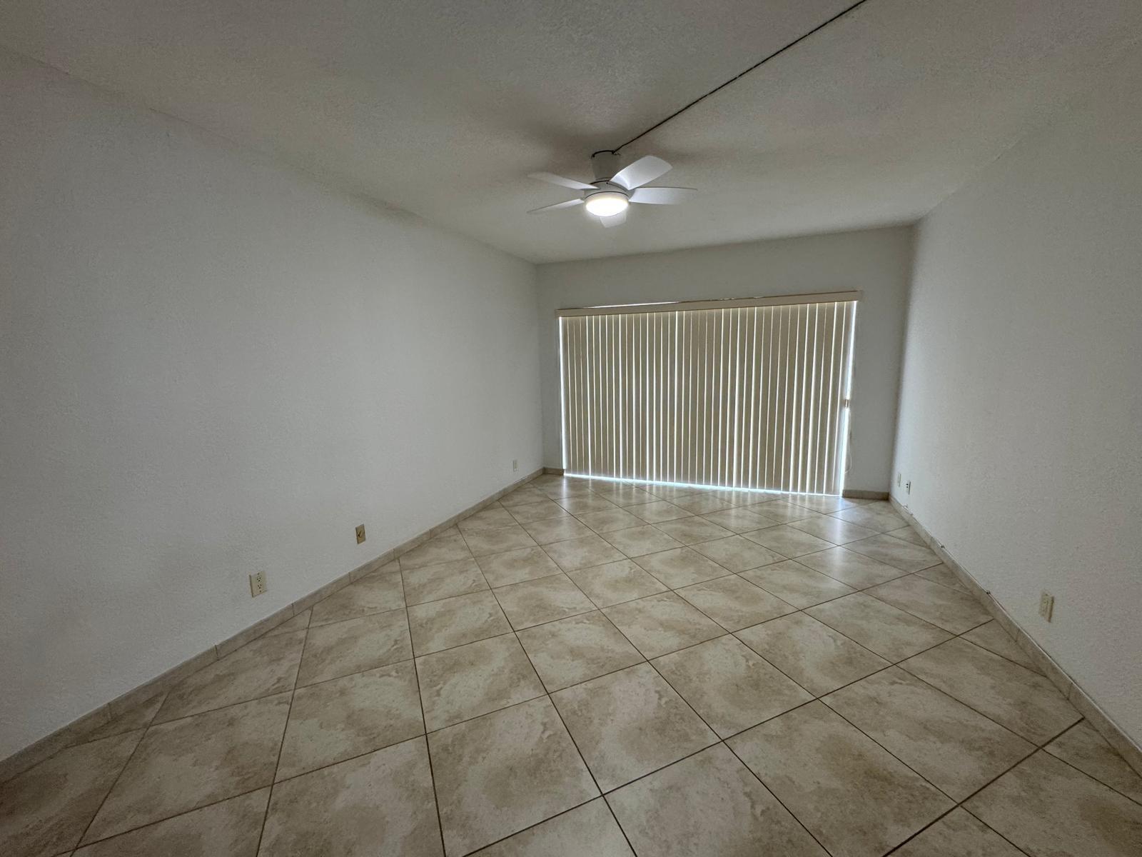 No 11 Palm-Aire Country C - Residential Lease