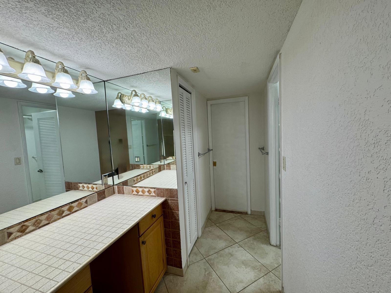 No 11 Palm-Aire Country C - Residential Lease