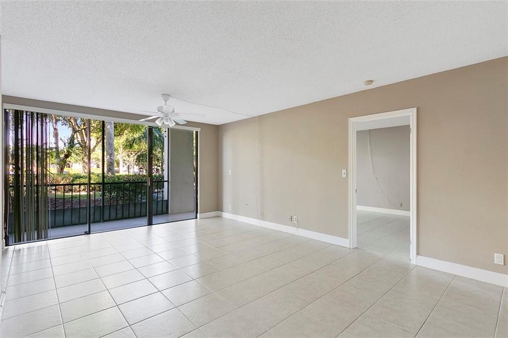 Wellesley park Condo 01 - Residential