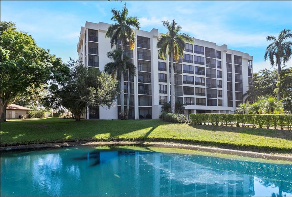 Wellesley park Condo 01 - Residential