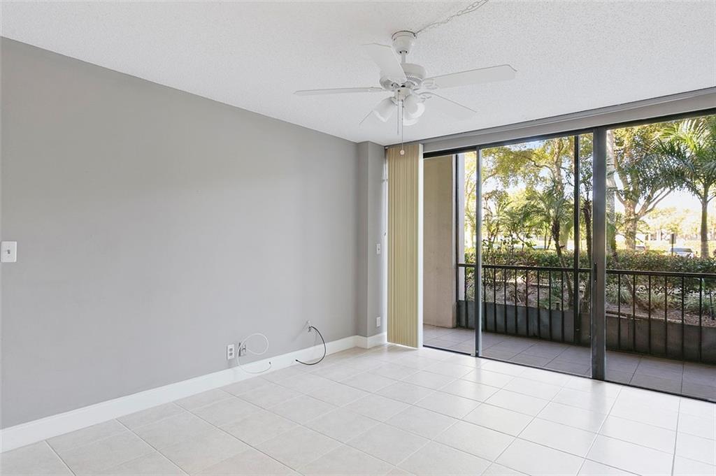 Wellesley park Condo 01 - Residential
