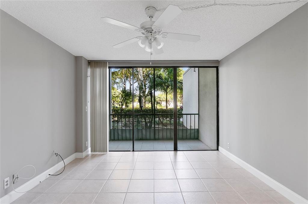 Wellesley park Condo 01 - Residential
