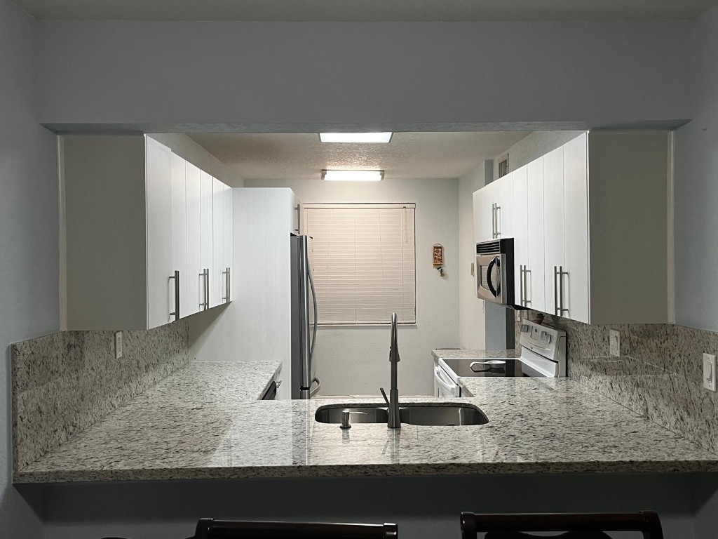 Tamarac Gardens - Residential