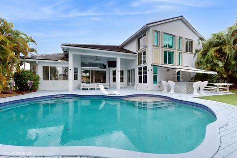 Photo of 11910 Osprey Point Circle, Wellington, FL 33449 (MLS # B26002670)