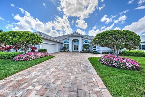 8149 SE Double Tree Drive, Hobe Sound, FL MLS: R11065170