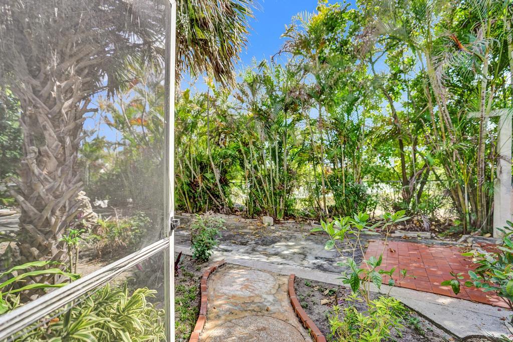 COVE 5TH SEC - Residential