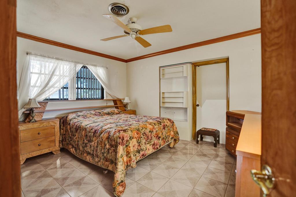 COVE 5TH SEC - Residential