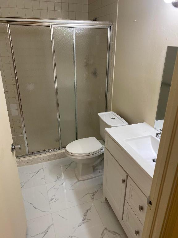 LAGO DEL REY NORTH AMSTERDAM CONDO - Residential