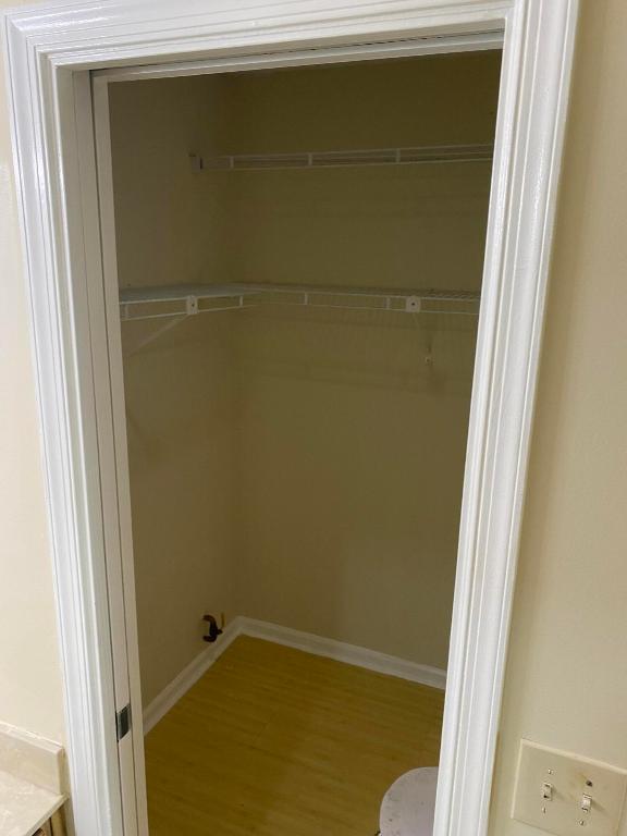 LAGO DEL REY NORTH AMSTERDAM CONDO - Residential