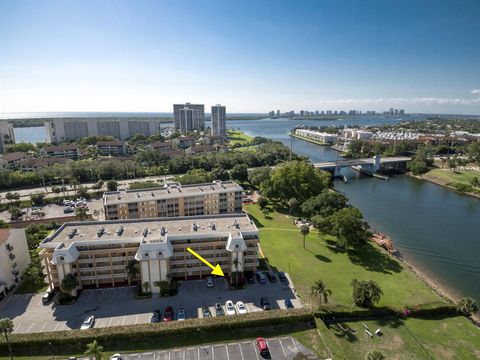 308 Golfview Road 107 North Palm Beach FL 33408