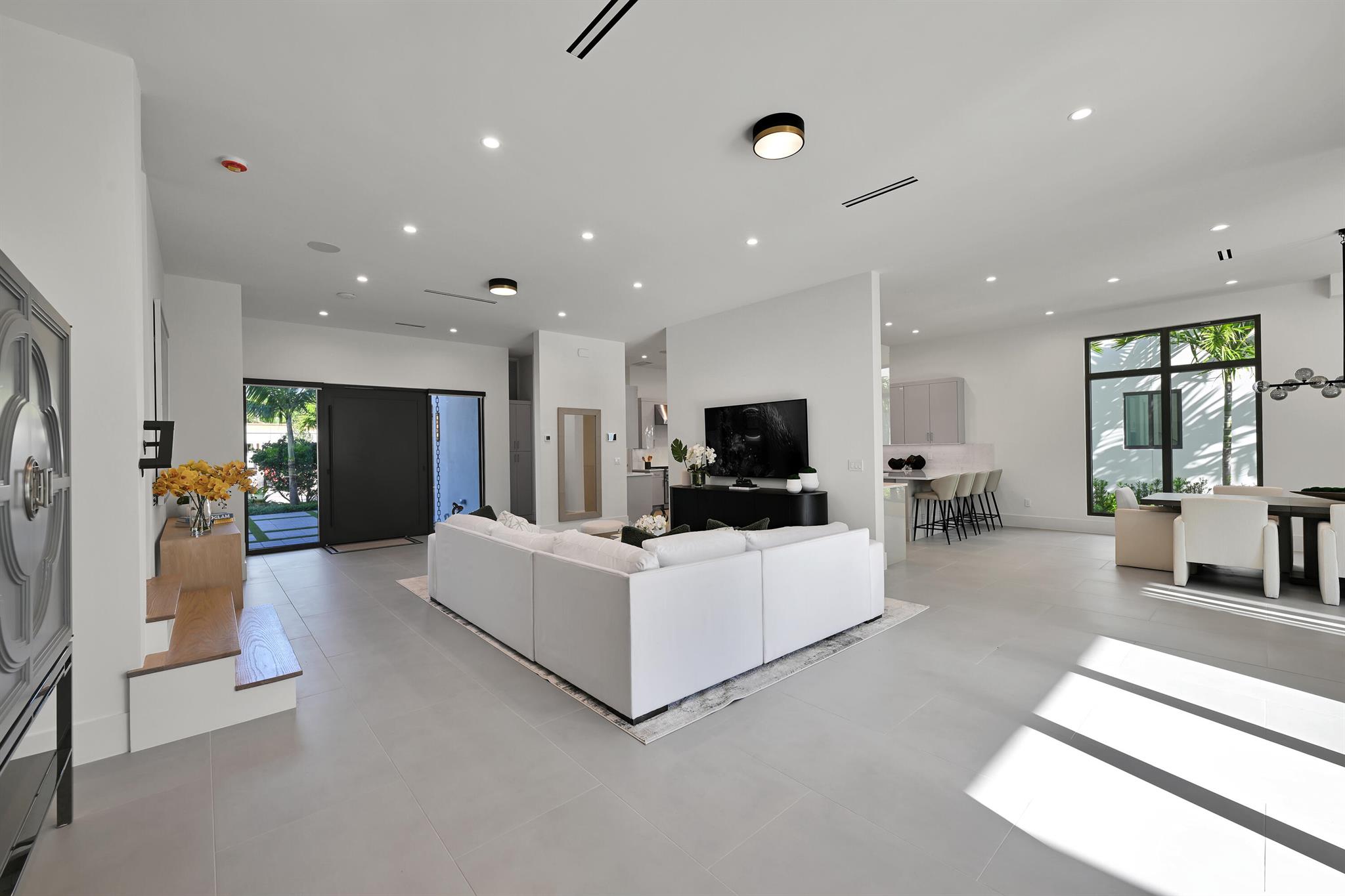 16694 Mosaic Place