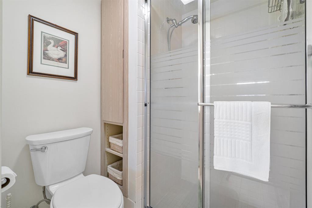 WELLESLEY AT LAKE CLARKE SHORES - Residential