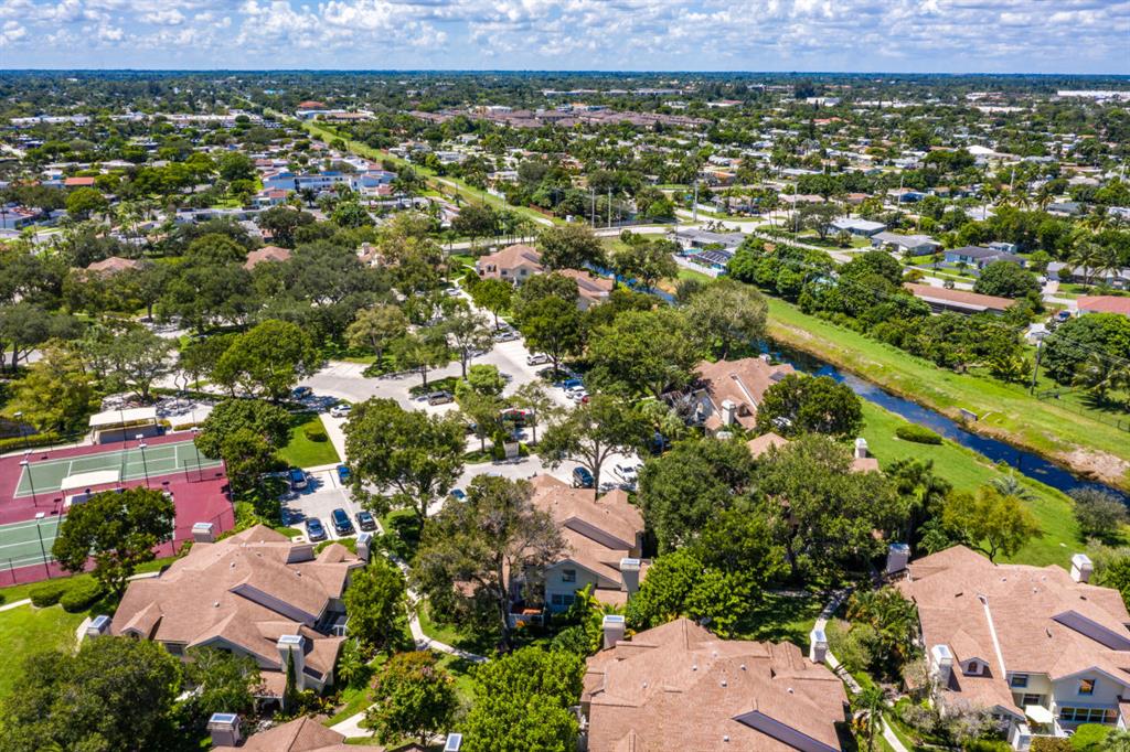 WELLESLEY AT LAKE CLARKE SHORES - Residential