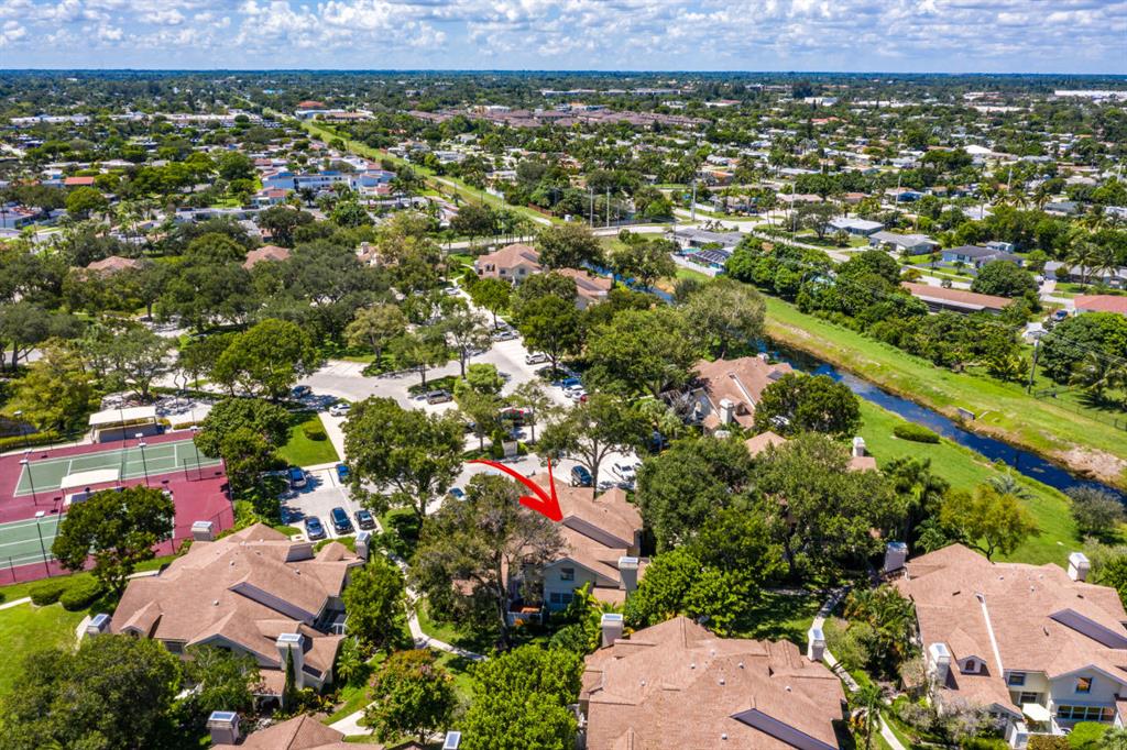 WELLESLEY AT LAKE CLARKE SHORES - Residential