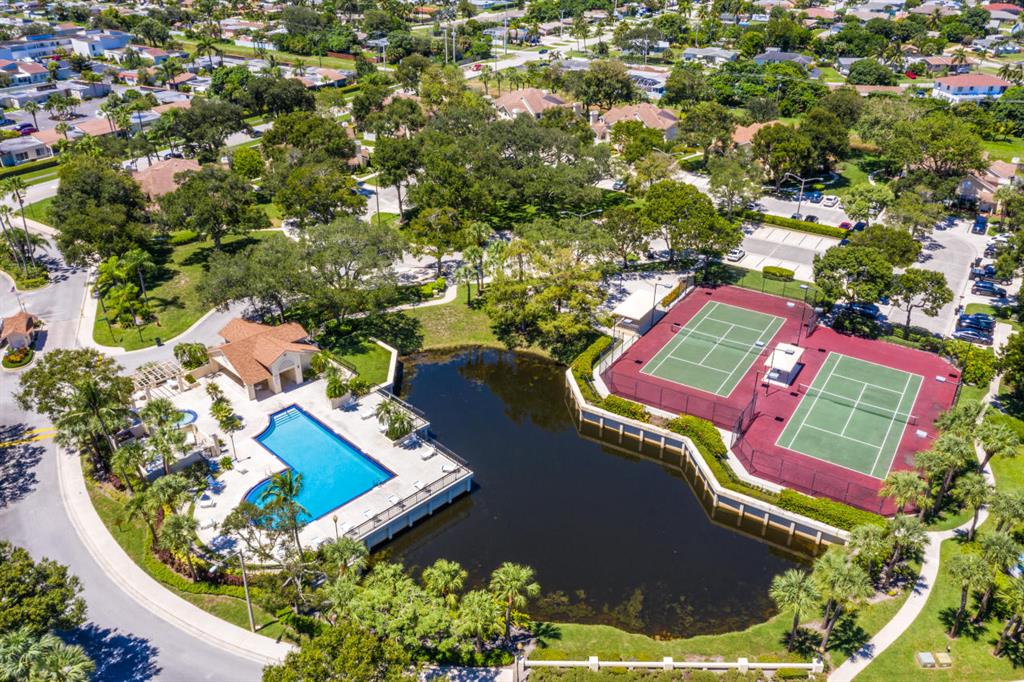 WELLESLEY AT LAKE CLARKE SHORES - Residential